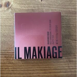 Il Makiage color boss squad #995. Brand new never been opened.